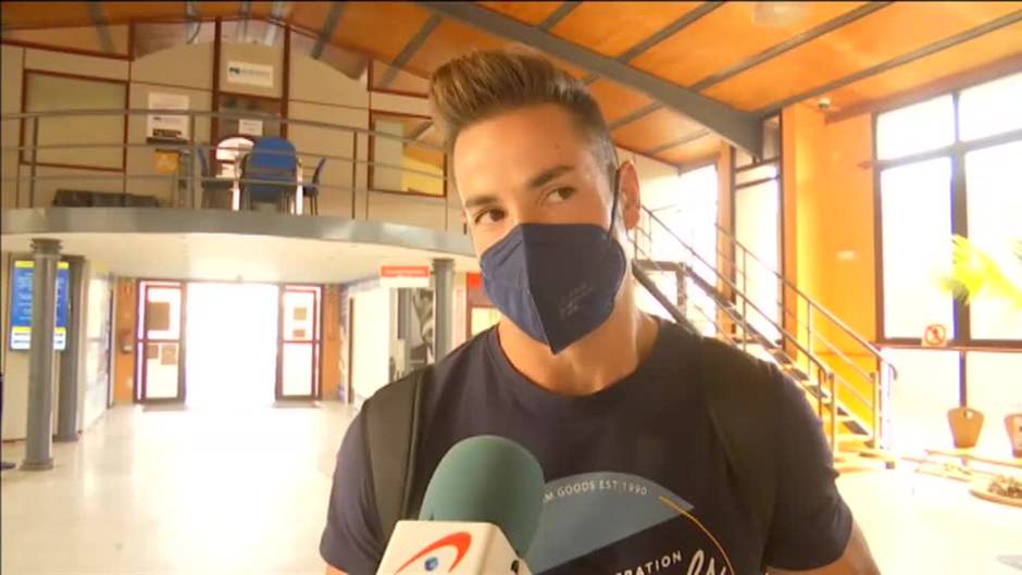 Las cenizas obligan al cierre del aeropuerto de La Palma