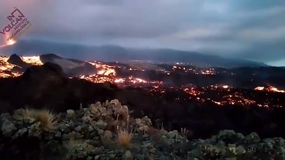 La actividad eruptiva aumenta y La Palma registra 20 terremotos durante la noche