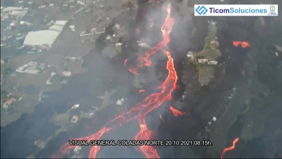La colada norte del volcán comienza a devorar el núcleo urbano de La Laguna
