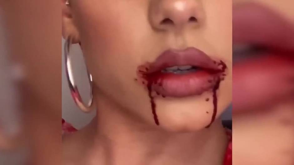 Ester Expósito revela (tarde) su disfraz de Halloween y arrasa en redes