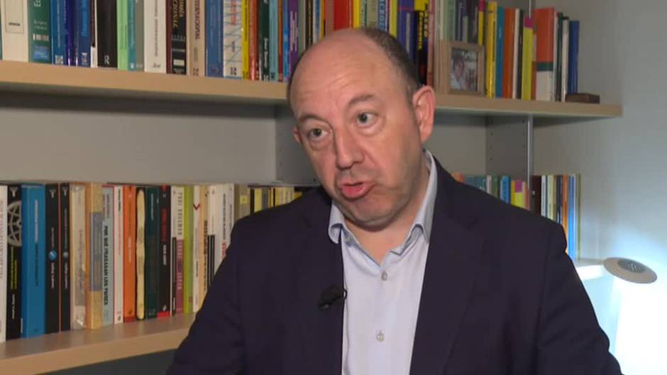 Fabricantes y concesionarios culpan de la caída en la venta de coches a la escasez de microchips