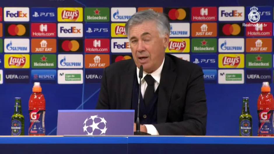 Ancelotti: "Es bueno que la afición nos despierte con algunos pitos"