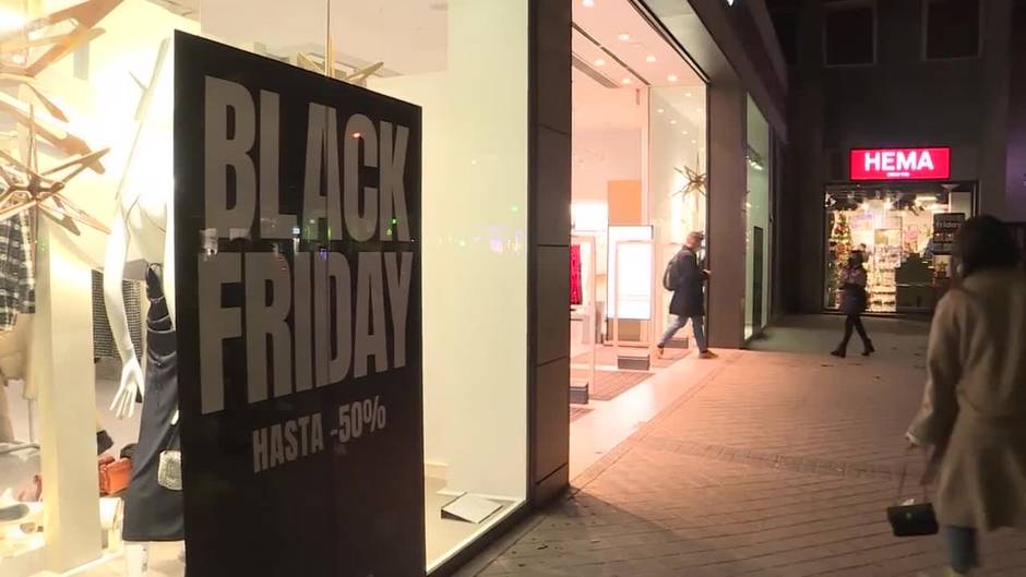 Madrileños aprovechan el Black Friday para comprar a un mejor precio