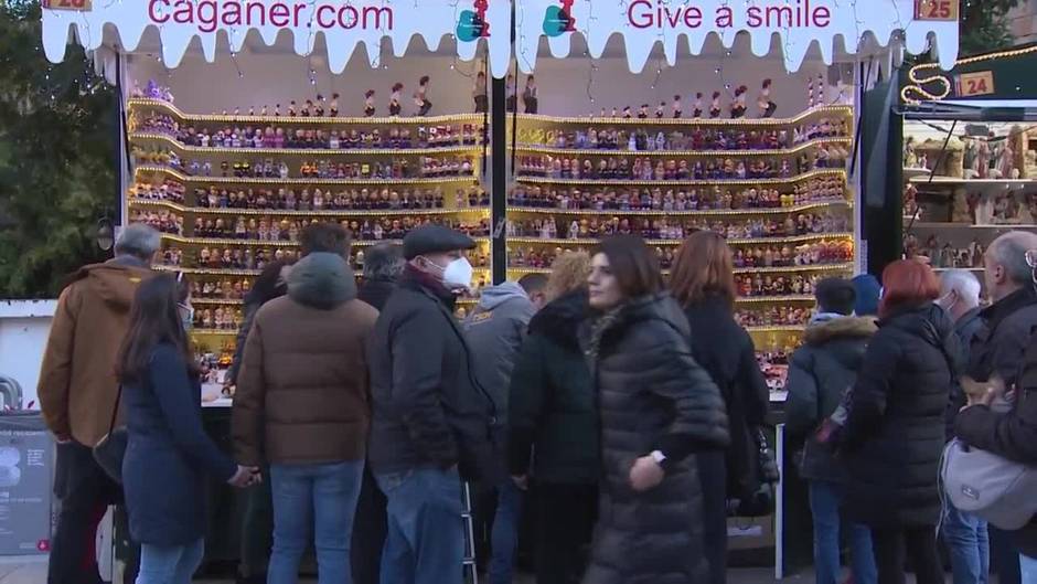 Los controvertidos 'caganer' vuelven a los mercadillos