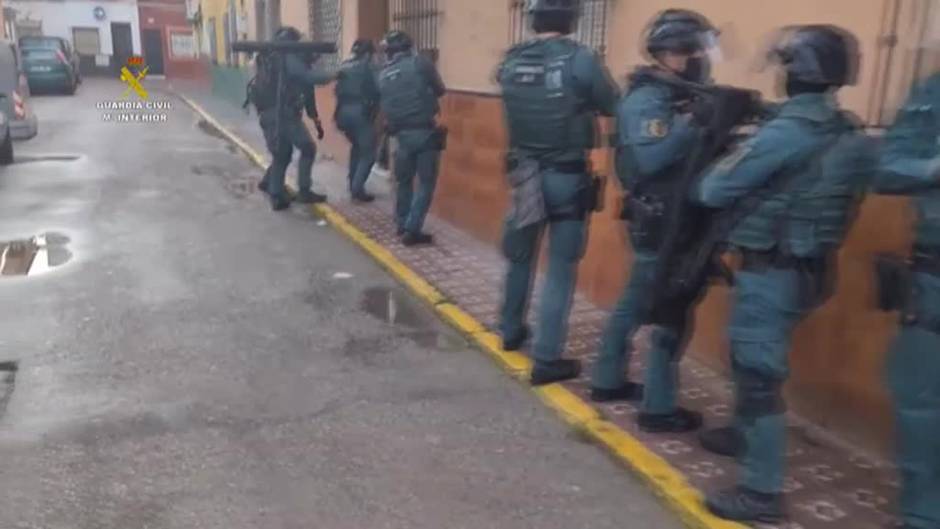 Desmantelada una red que introducía hachís en las costas de Málaga y Cádiz