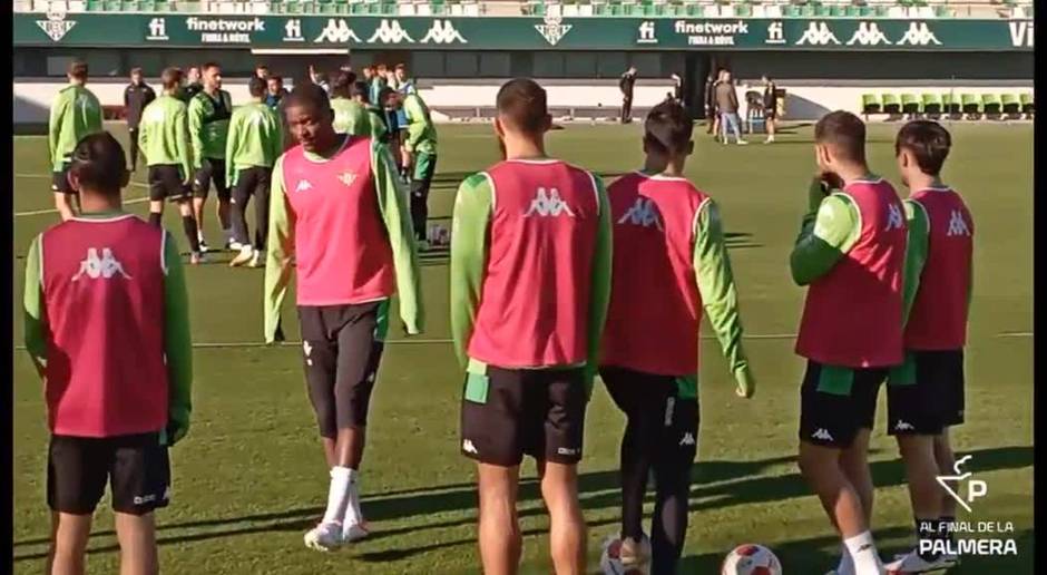 Entrenamiento del Betis con Montoya
