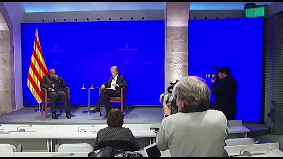 Muere el arzobispo clave en la lucha contra el 'apartheid' Desmond Tutu