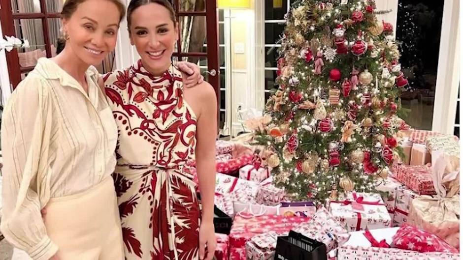 Tamara Falcó estrena vestido para celebrar sus navidades en familia