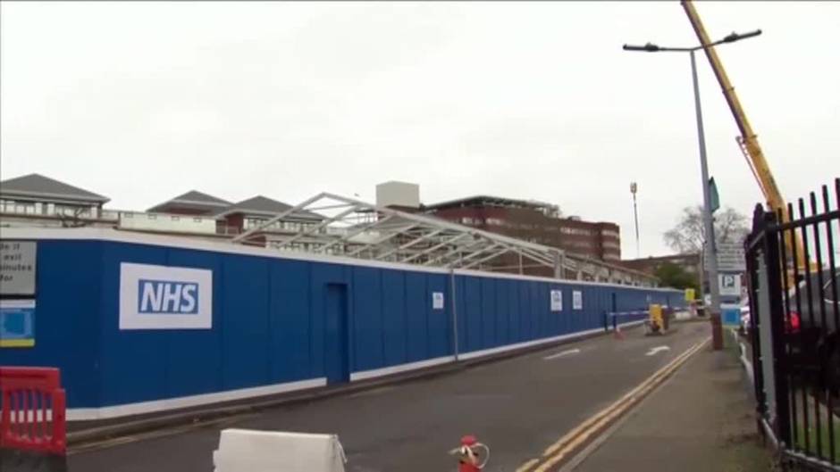 Construcción de un hospital en Londres para afrontar los contagios por Ómicron