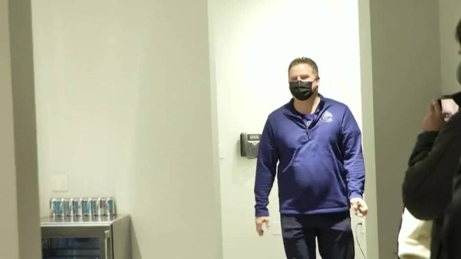 Aficionada ayuda a diagnosticar cáncer en la piel en un partido de hockey