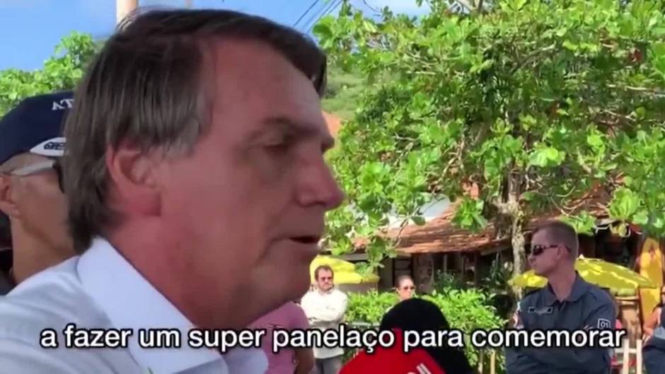 Bolsonaro en un hospital de Sao Paulo por dolores abdominales después de sus vacaciones