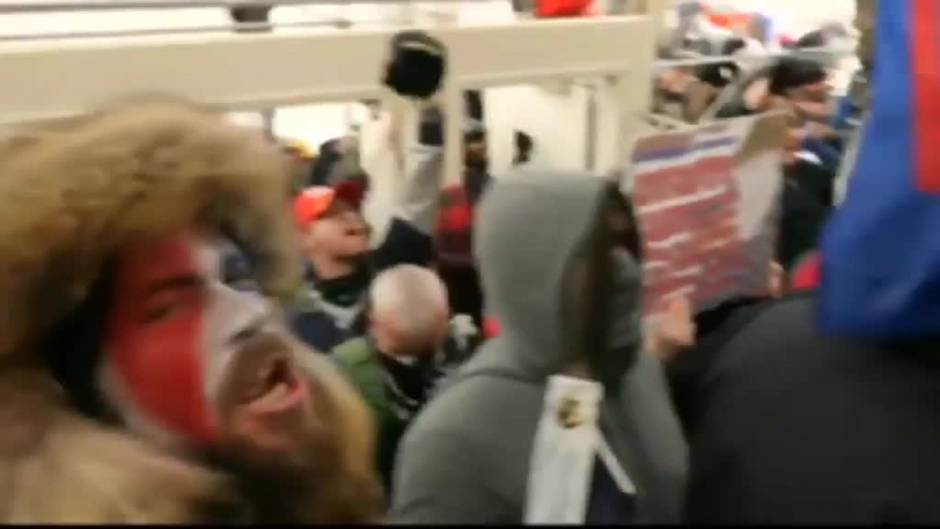 Joe Biden acusa a Donald Trump del asalto al Capitolio en su primer aniversario