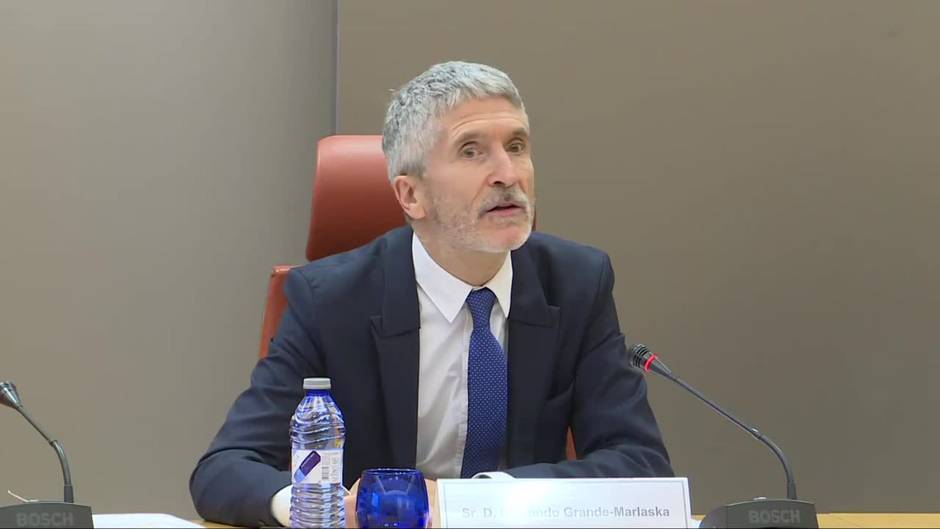 Marlaska informa que 1.004 personas fallecieron en carreteras en 2021