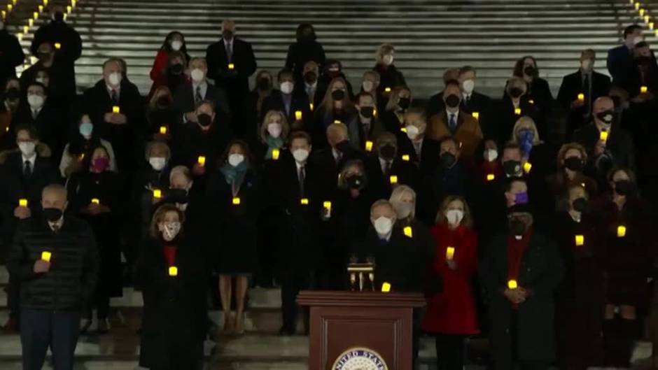 Los demócratas homenajean a los defensores del Capitolio