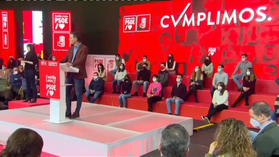 Pedro Sánchez pide al PP que abandone su "posición destructiva" y apoye la reforma laboral
