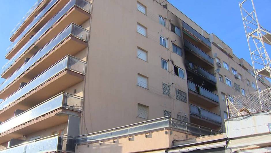Muere una anciana al incendiarse su piso en un edificio de Malgrat de Mar (Barcelona)