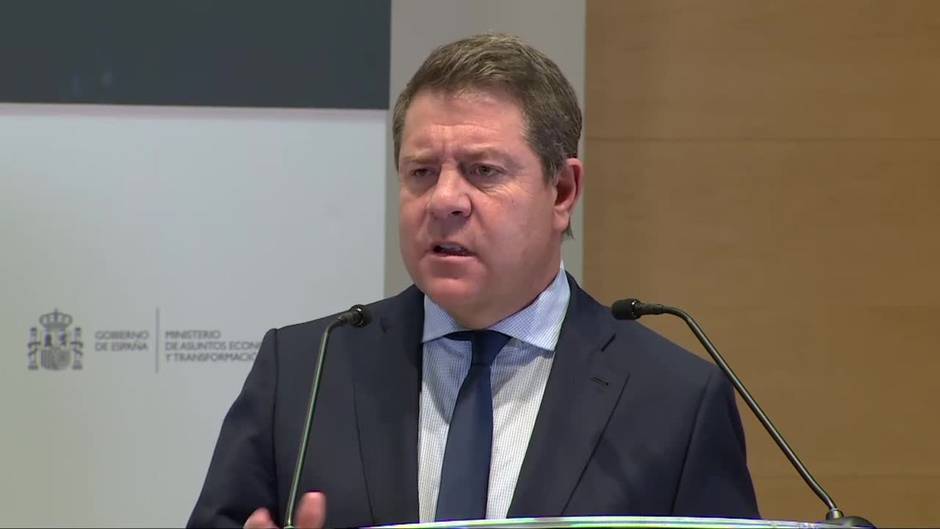 Page cree que la polémica de Garzón quedará en anécdota y le invita a una cárnica de C-LM