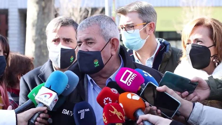 Unión de pequeños agricultores en contra de las macrogranjas