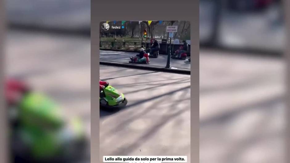 Chiara Ferragni disfruta del centro de Milán en familia