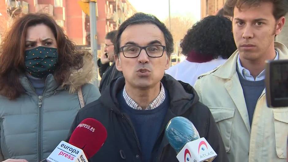 Cs, PP y Vox reclaman el 25% de castellano en una carpa de Escuela de Todos en Vic