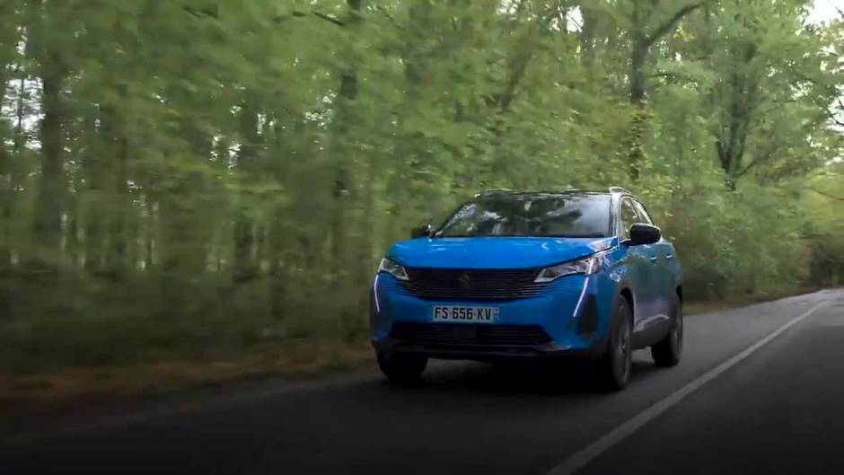 El Peugeot 3008 lidera el segmento de electrificados en España