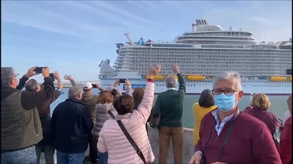 Cádiz despide al Wonder of de Seas