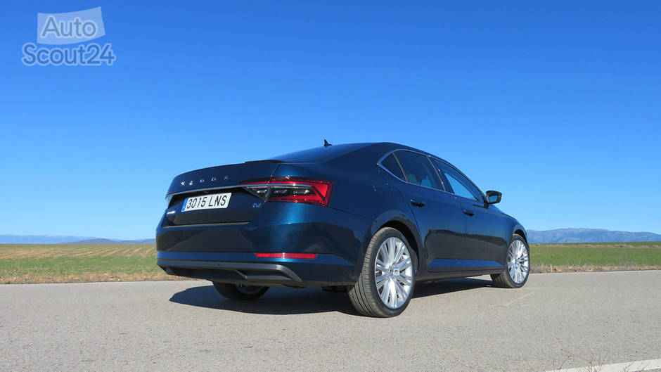Videoprueba del Skoda Superb iV