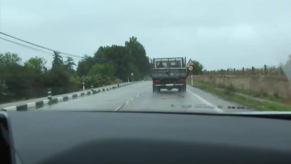 Prohibido circular a más de 90 km/h en secundarias, tampoco al adelantar