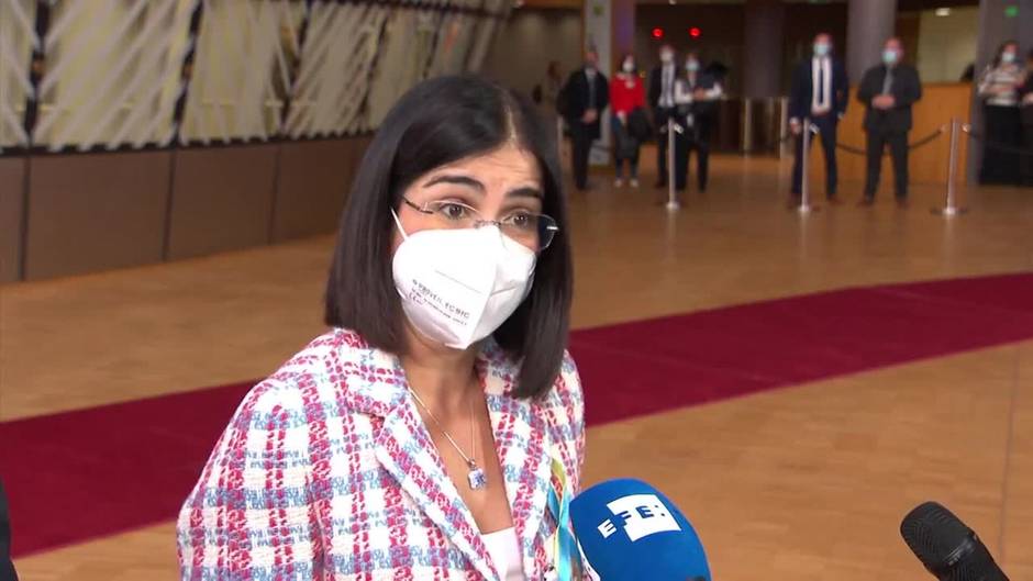 Darias, sobre el fin de las mascarillas: "Vamos a ir paso a paso"