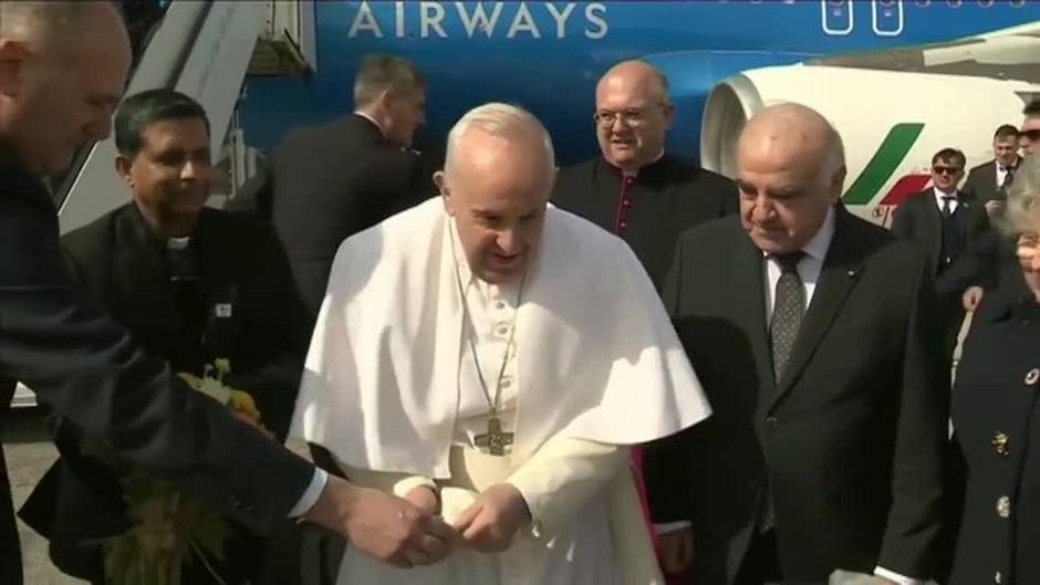 El papa Francisco aterriza en Malta y no descarta viajar a Kiev