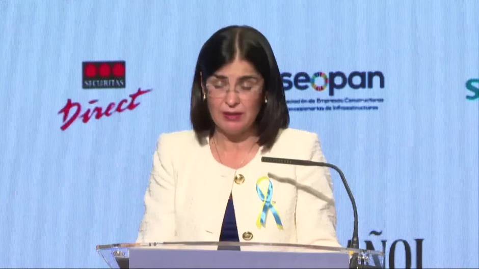 Darias vuelve a condenar la "indecente" guerra destaca la respuesta del SNS a los refugiados