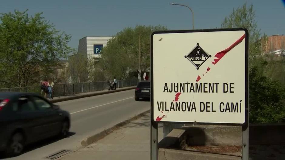 200 personas se concentran en Vilanova del Camí contra un presunto asesinato machista