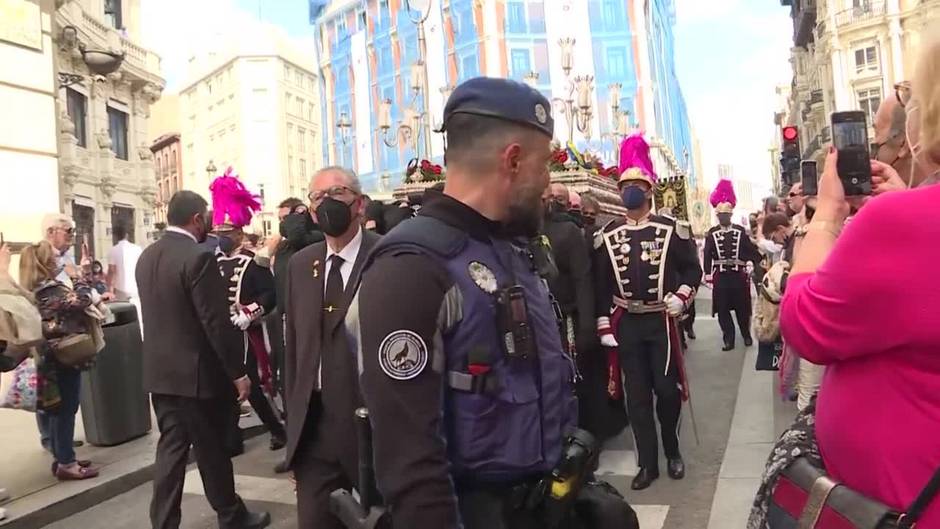 Broche final a la Semana Santa en Madrid con la procesión de la Soledad