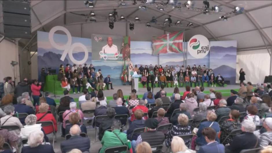 Ortuzar reclama una Euskadi, Ucrania y Sáhara "libres y justas"