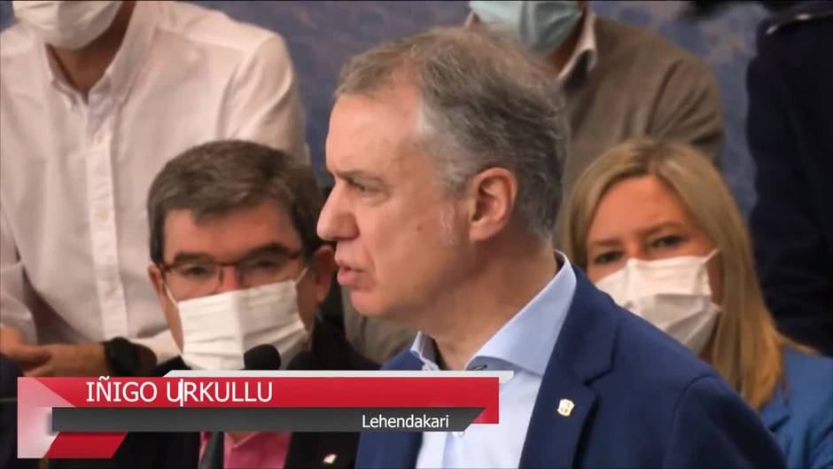 Miles de personas reivindican la independencia de Euskadi en Pamplona y Bilbao