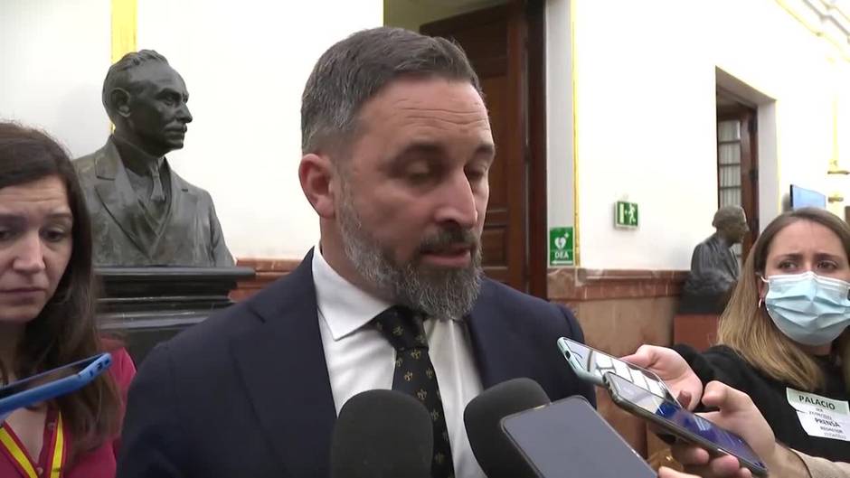 Abascal sobre Olona: "Cada vez le veo más cara de presidenta"