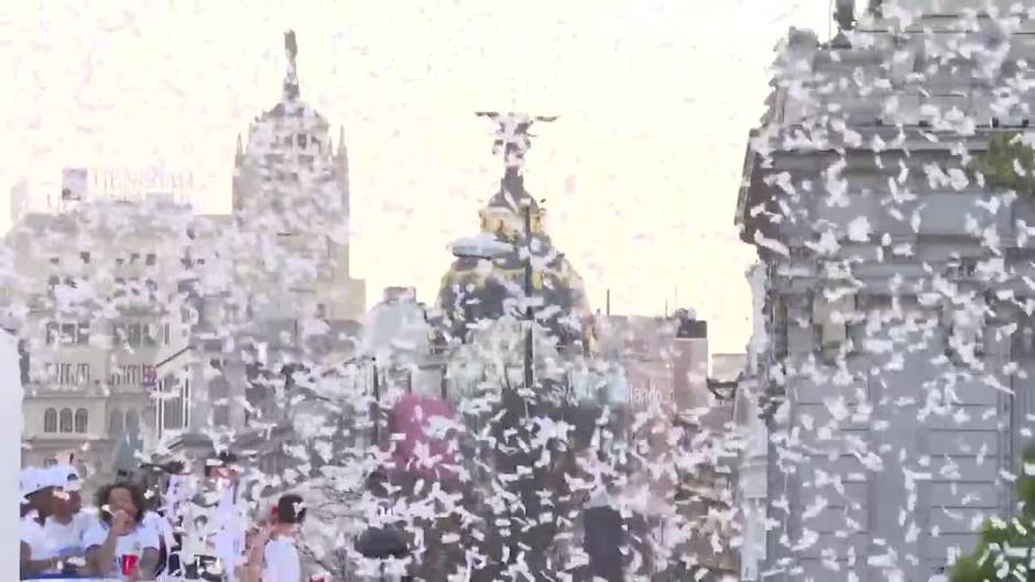 El Real Madrid celebra en Cibeles el nuevo titulo liguero