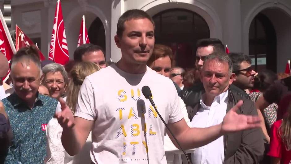 Lobato critica a Ayuso por "no tratar con dignidad" a los trabajadores de Madrid