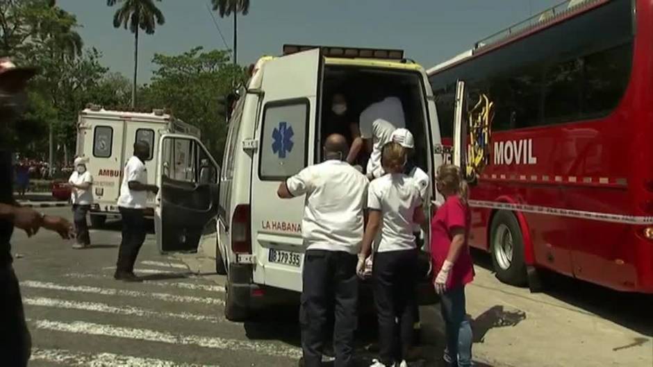 Ascienden a 35 los fallecidos por una explosión de gas en un hotel de La Habana