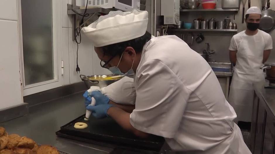 Las pastelerías madrileñas se llenan de rosquillas de San Isidro