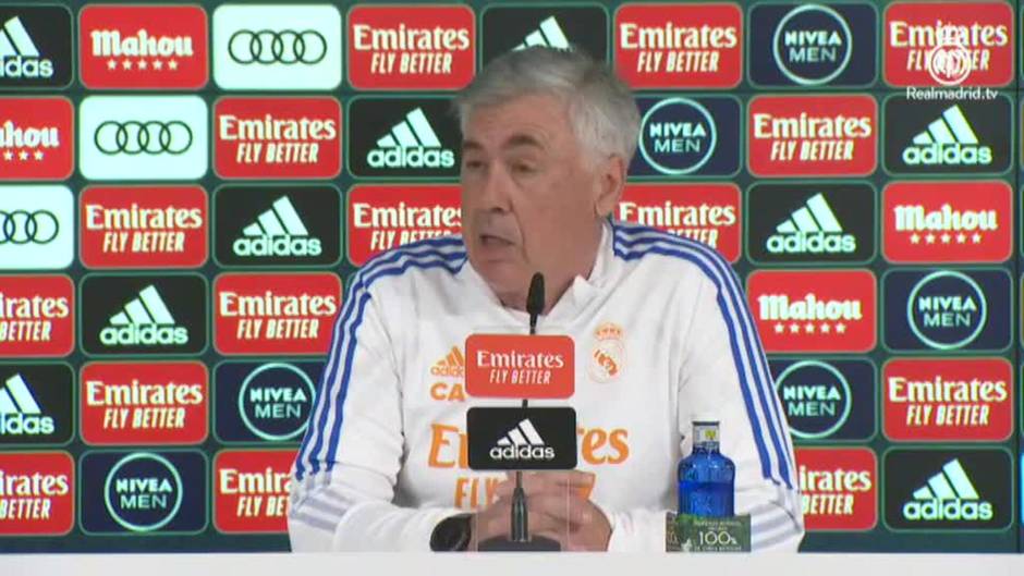 Ancelotti: "Hazard se queda"