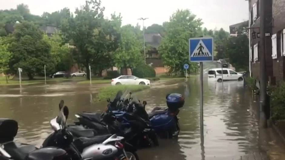 Una potente galerna desploma los termómetros en San Sebastián y deja más de 30 litros de agua en media hora