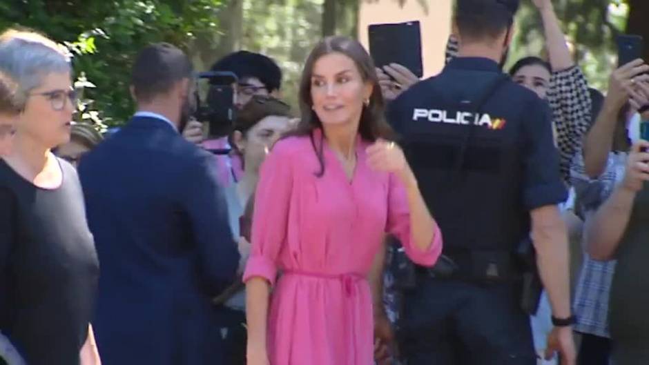La reina Letizia inaugura la Feria del Libro de Madrid