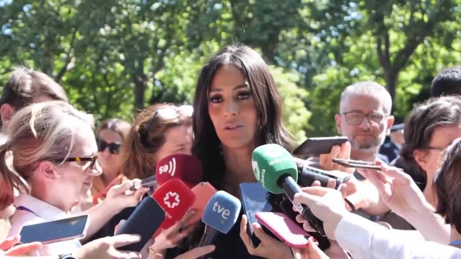 Villacís ironiza con políticos en coche oficial en manifestaciones "antisistema"