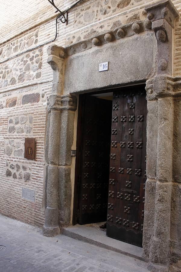 El Colegio de Médicos inaugura su nueva sede en el Casco Histórico