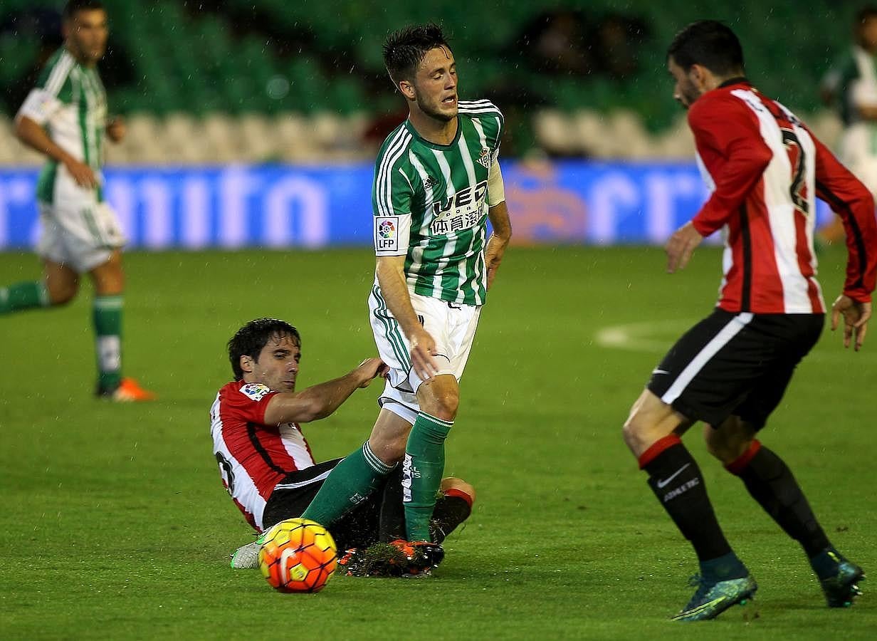 El Betis pierde ante el Athletic de Bilbao por 1-3