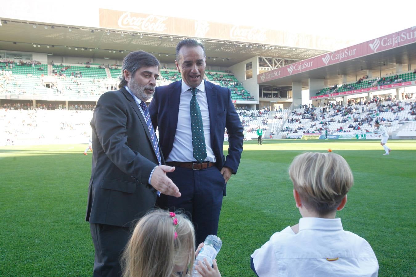 La grada del Córdoba-Huesca, en imágenes