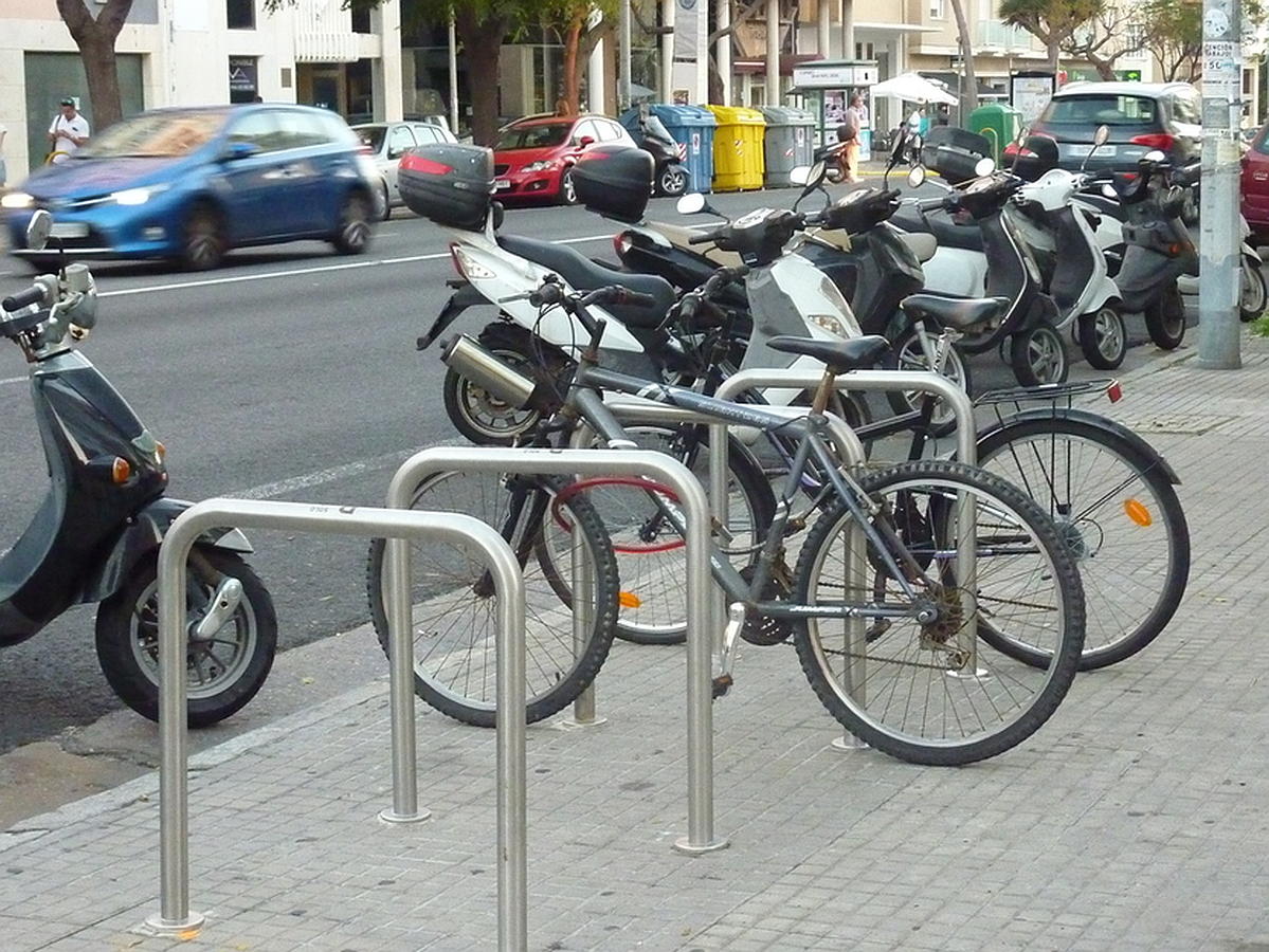 Así son los 25 nuevos aparcabicis de Cádiz