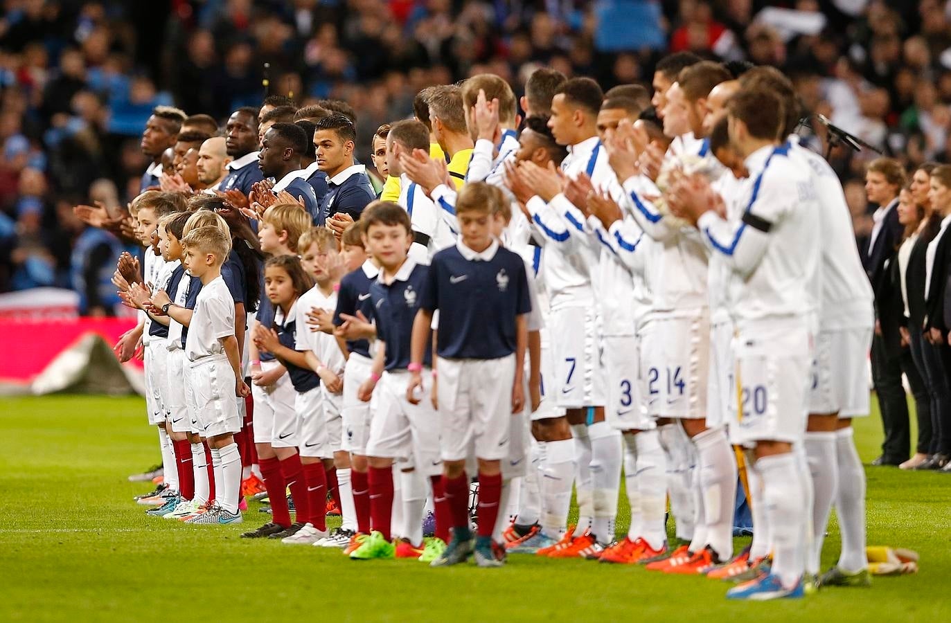 El homenaje del Inglaterra-Francia, en imágenes