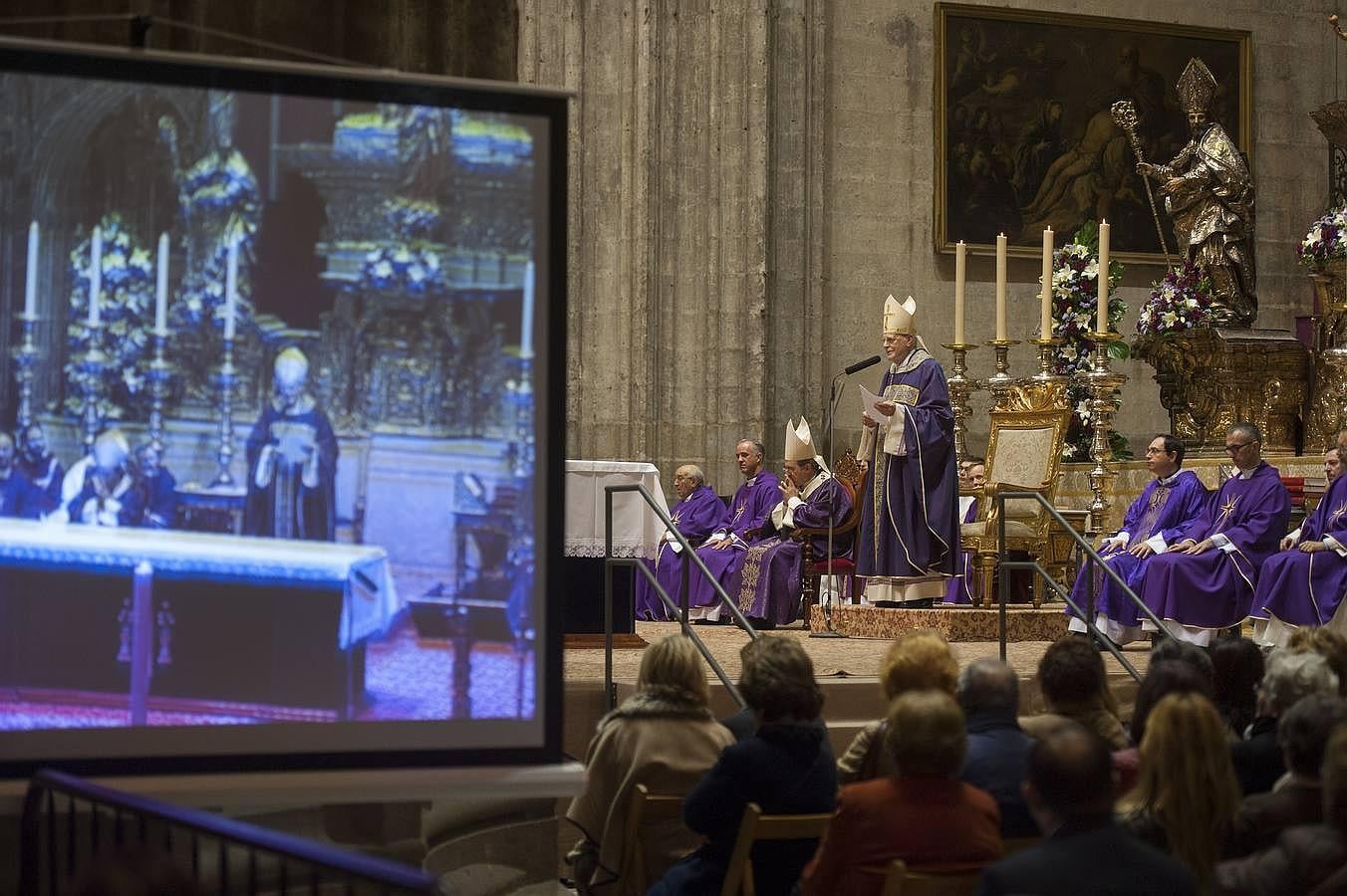 Así se vivió en Sevilla el funeral de la duquesa de Alba